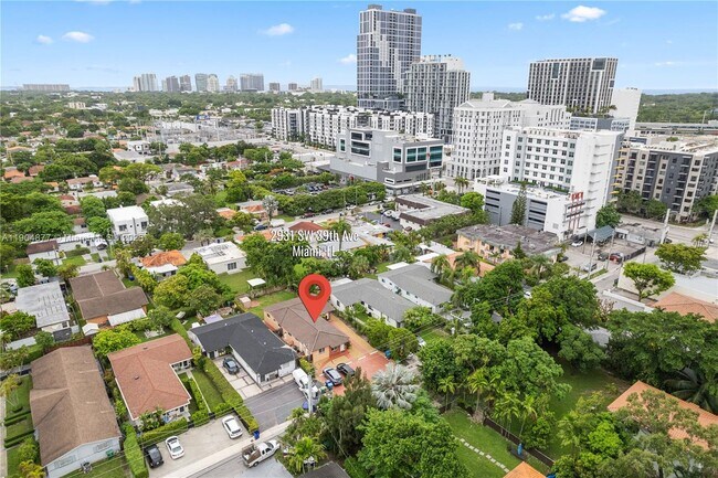 Building Photo - 2931 SW 39th Ave