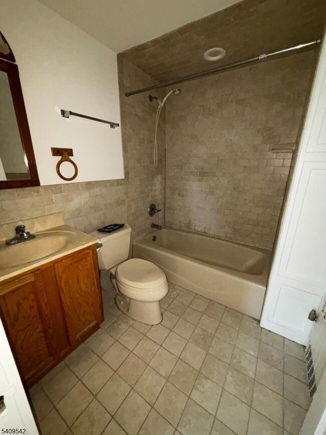 Building Photo - 8 N 12th St