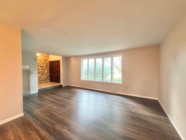 Building Photo - 7826 Dunham Rd