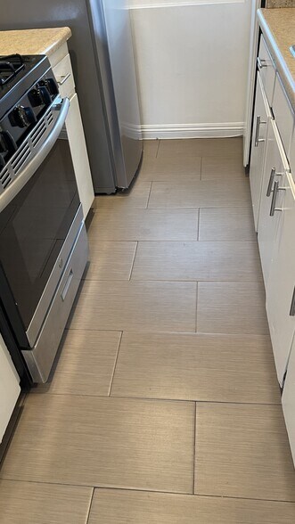 Building Photo - 7702 Chapman Ave