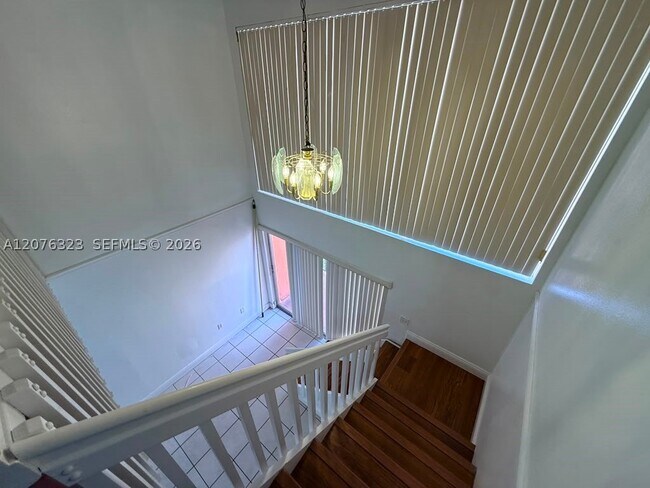 Building Photo - 1300 W 47th Pl