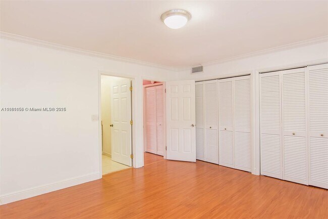 Building Photo - 8119 SW 81st Pl