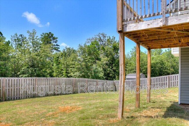 Building Photo - 560 Post Oak Ln