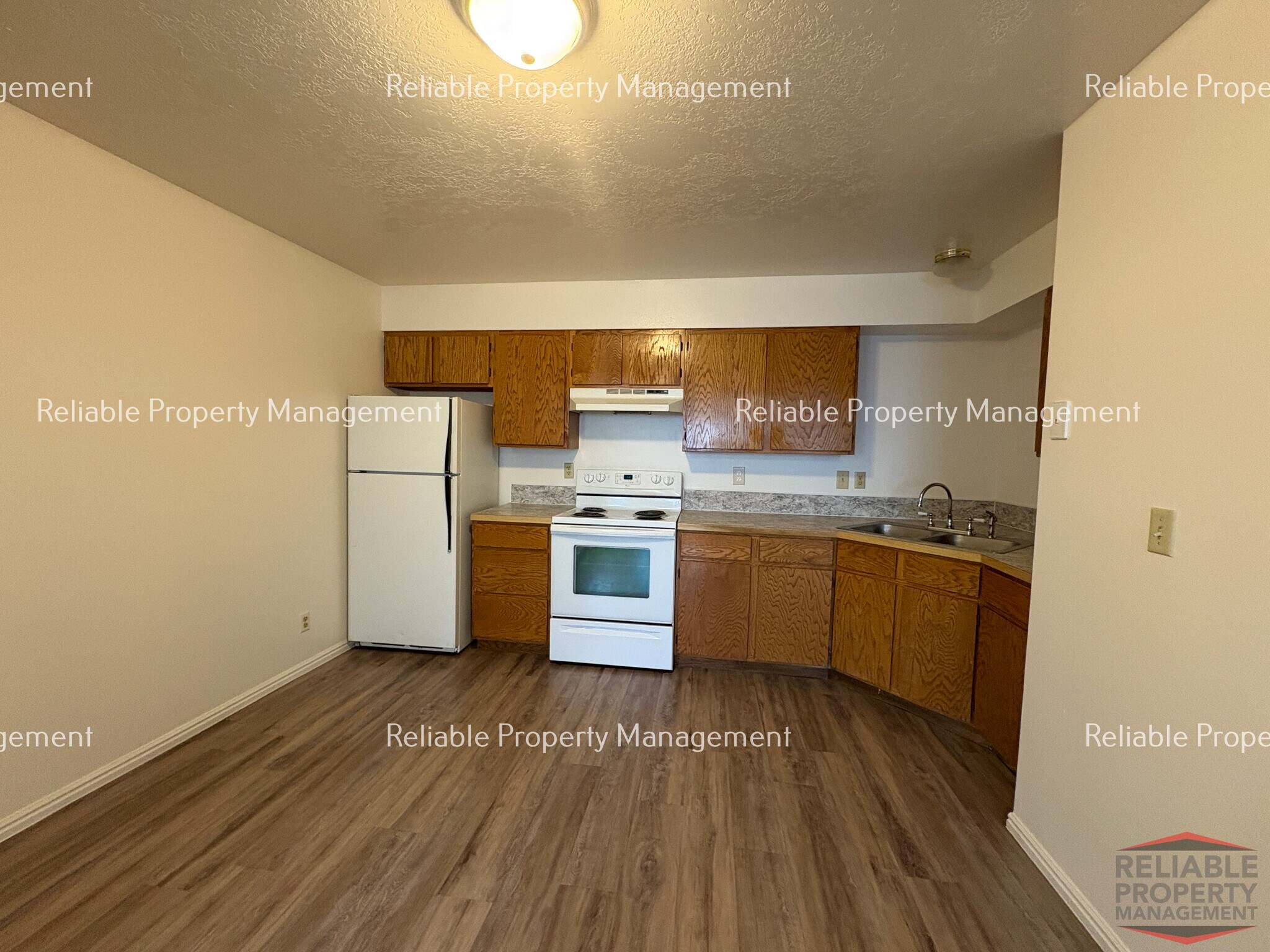 Building Photo - 2114 Meppen Dr