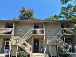 Building Photo - 2036 Sea Cliff Dr N