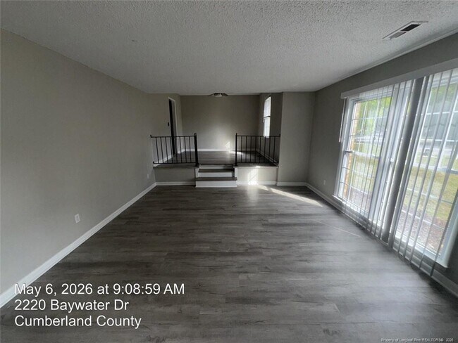 Building Photo - 2220 Baywater Dr
