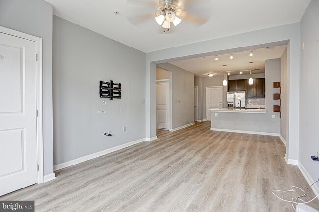 Building Photo - 2655 Prosperity Ave