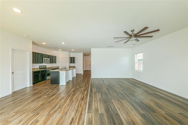 Building Photo - 746 Wilshire Dr
