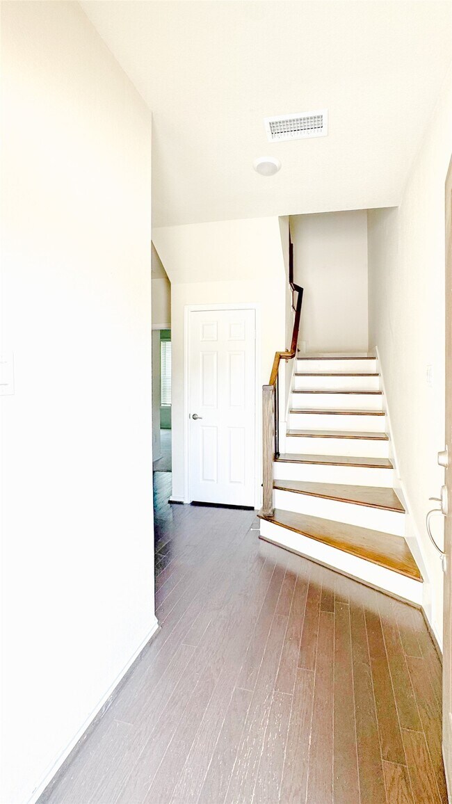 Building Photo - 3123 Yukon Trace Dr