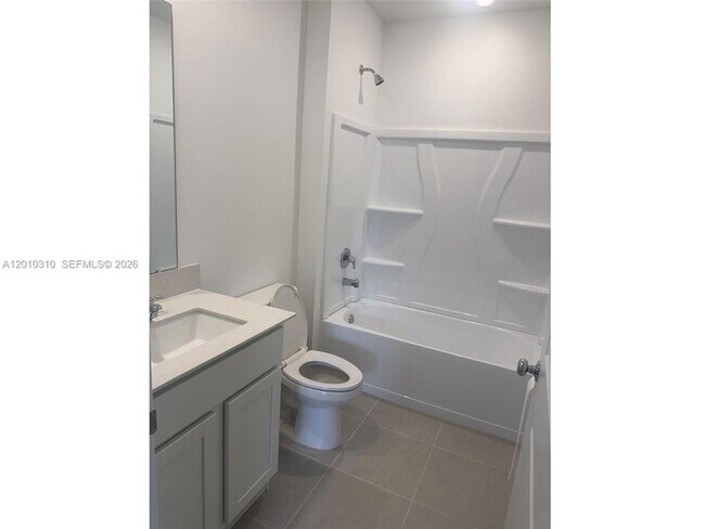 Building Photo - 5423 Meadow Walk Dr
