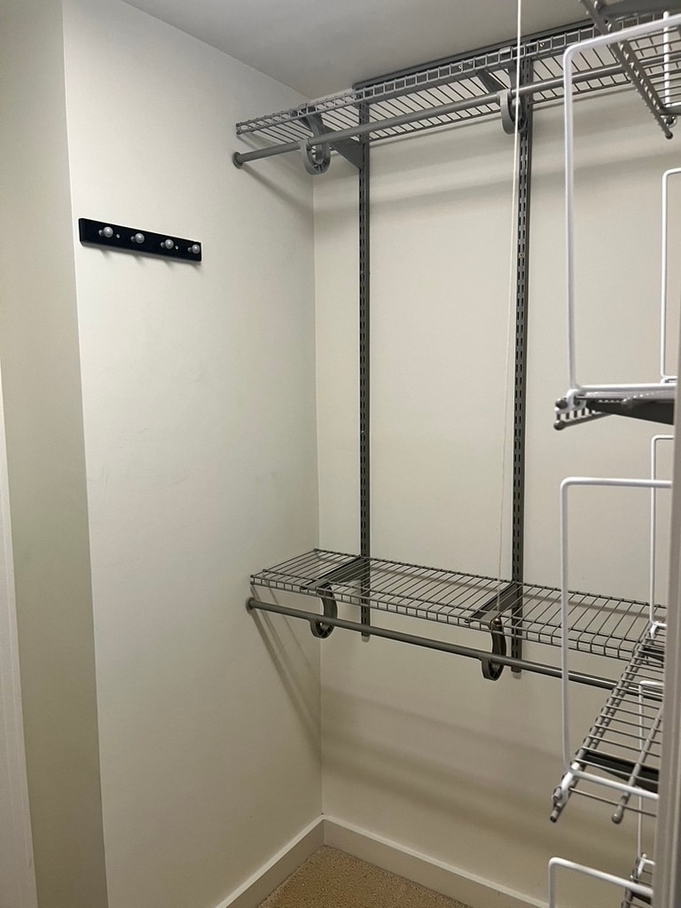 Building Photo - 1025 First St SE