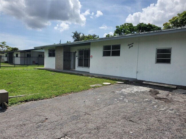 Primary Photo - 1160 NE 200th Terrace