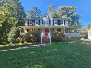 Building Photo - 4860 Tremont Dr NE