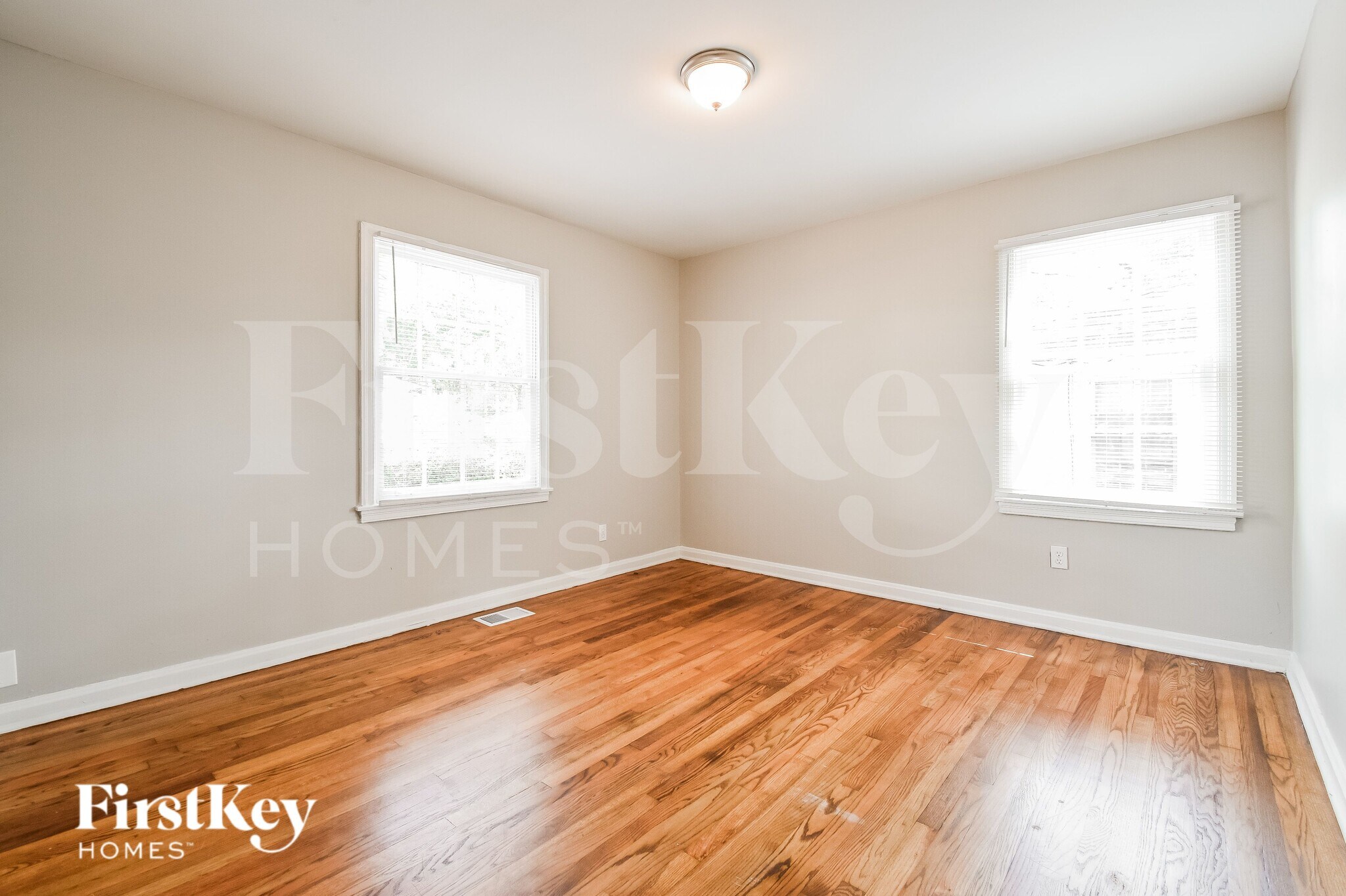 Building Photo - 718 Pegg Rd SW