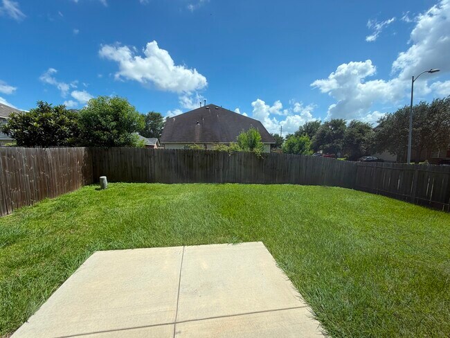 Building Photo - 17923 Hollow Hill Ln