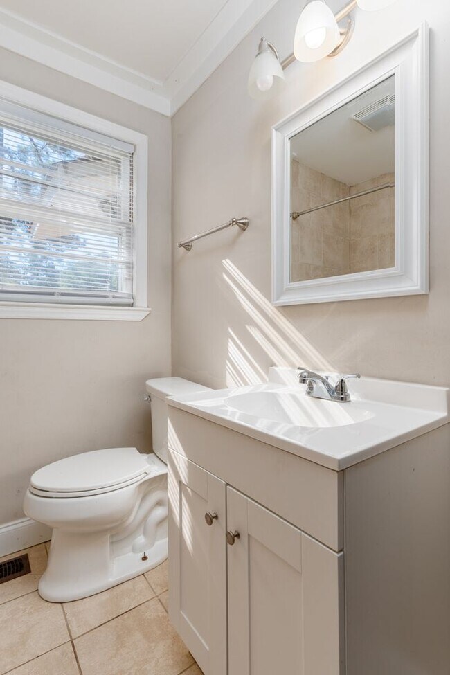 Building Photo - Beautifully updated, all-brick home locate...