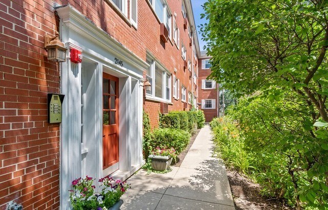 Building Photo - 2145 Ridge Ave