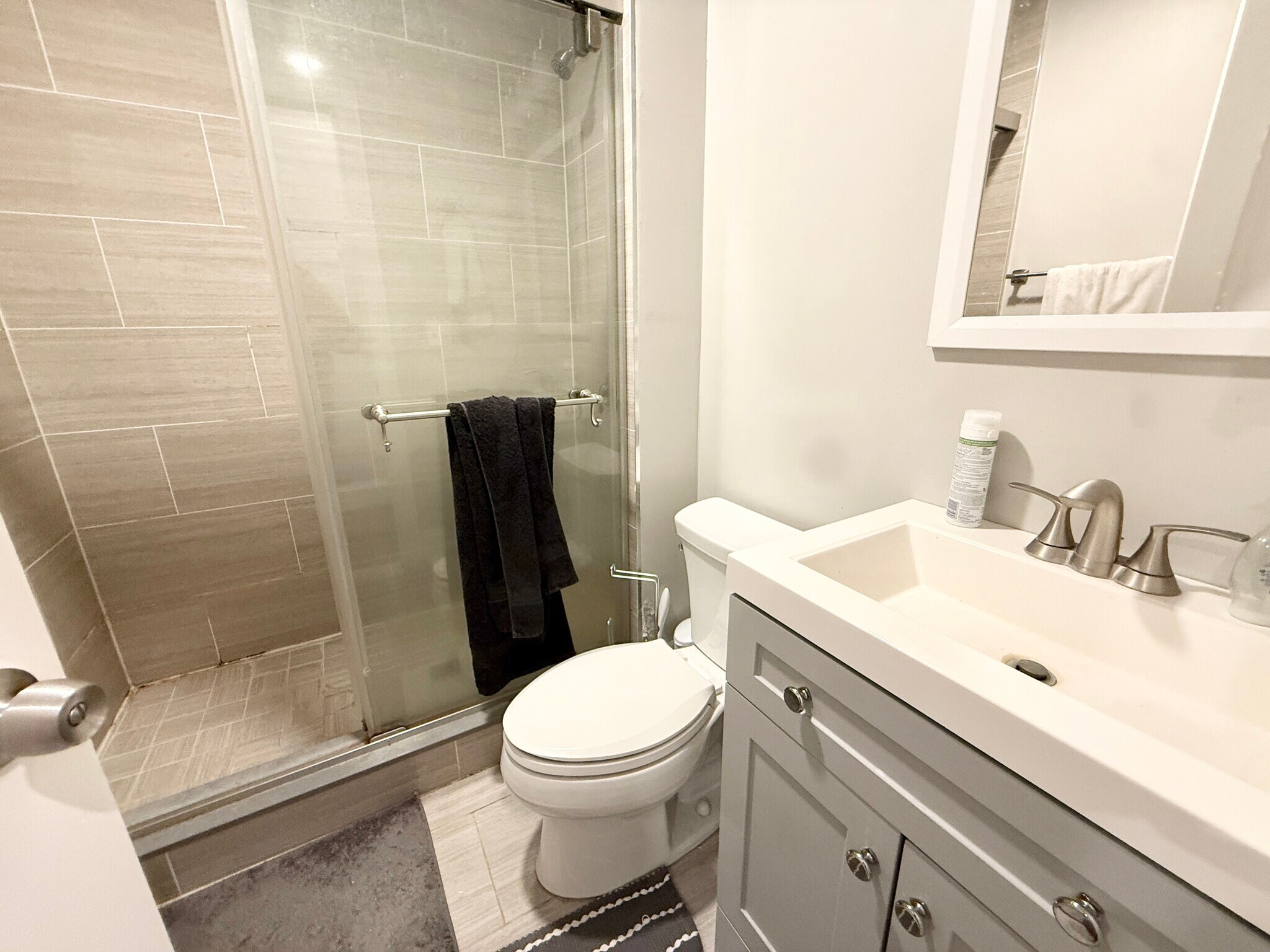 Building Photo - 91 Hillside St