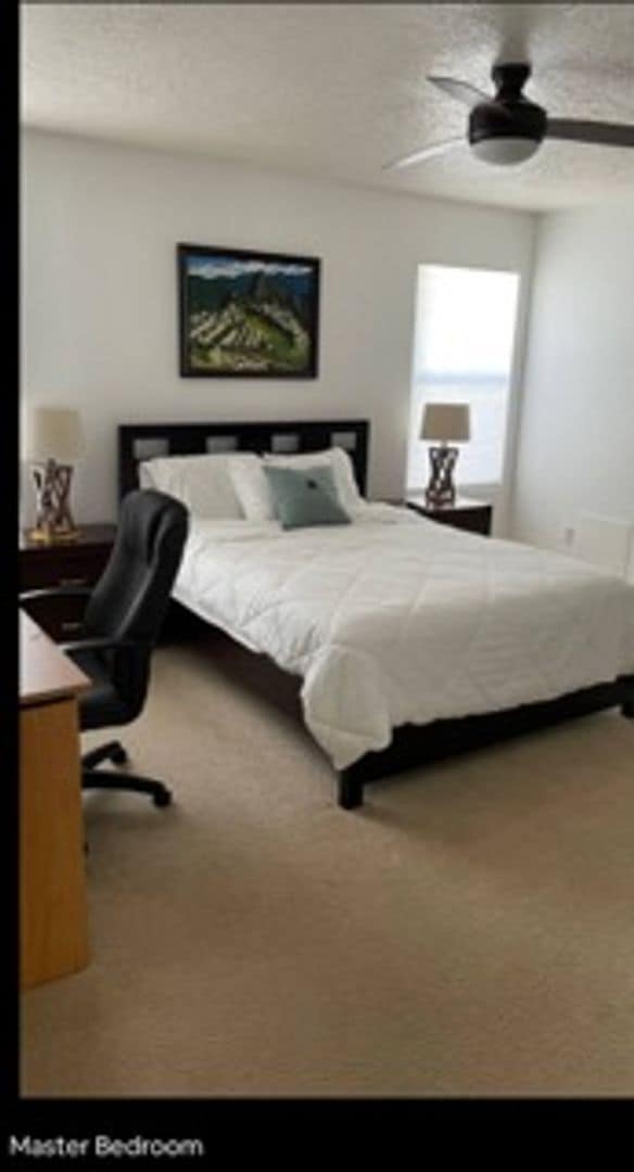 Building Photo - 6 Bedroom, 3 Bathroom Home located in NW a...