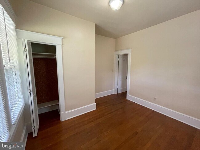 Building Photo - 3017 3rd St N
