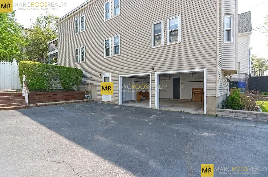 Building Photo - 237 Trenton St
