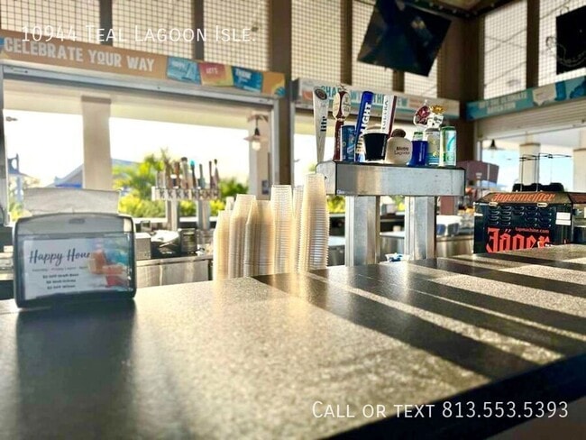 Building Photo - 10944 Teal Lagoon Isle