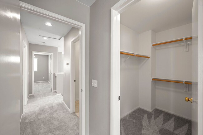 Building Photo - Gorgeous 3 Bedroom Chula Vista Home!