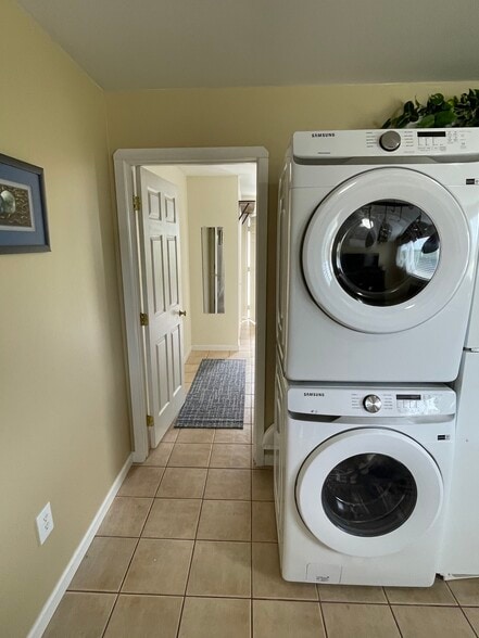 Hallway to Bedroom - 183 W Anderson Rd