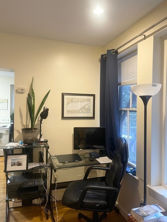 Building Photo - 68 Myrtle St