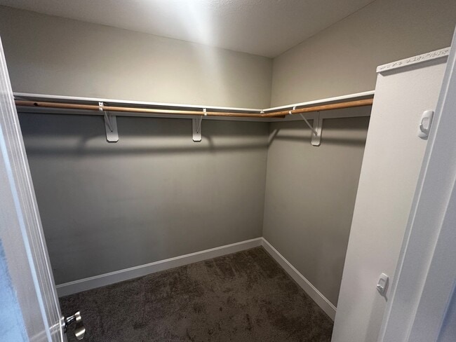 Building Photo - 5310 Crystal Dr