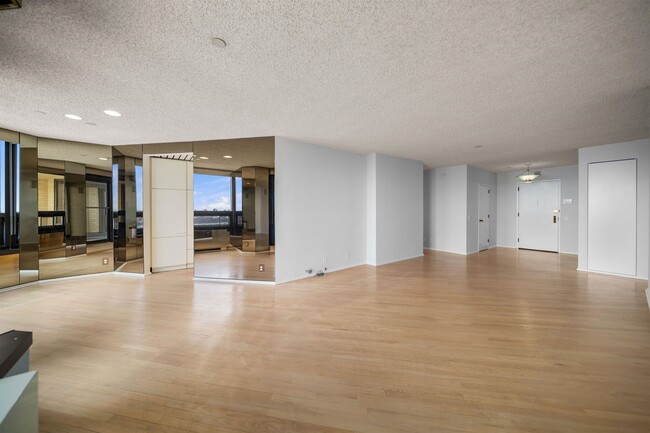 Building Photo - 800 Palisade Ave