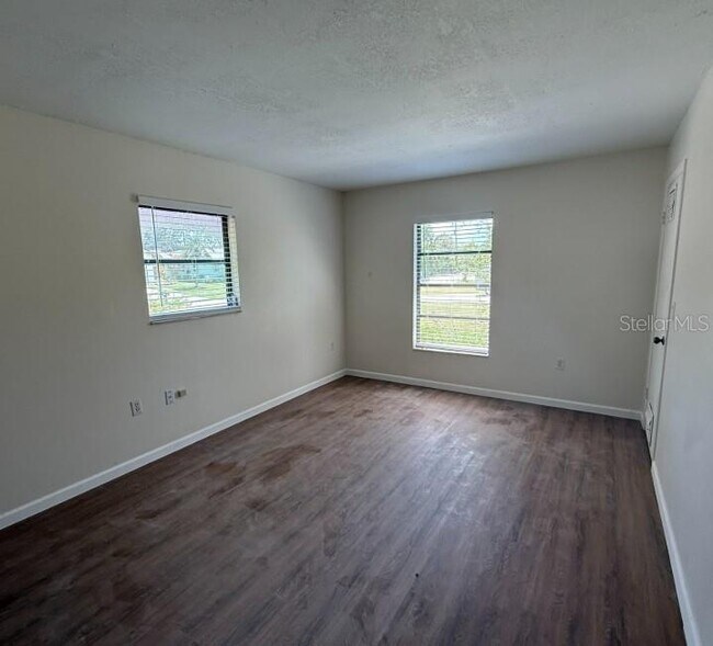 Building Photo - 7750 Williams Ave
