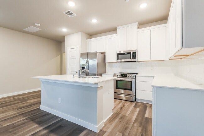 Building Photo - 381 N Centro Cir