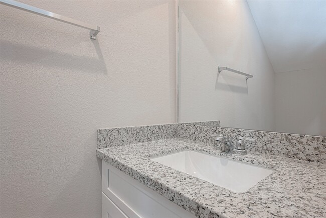 Building Photo - 2528 S Texas Ave