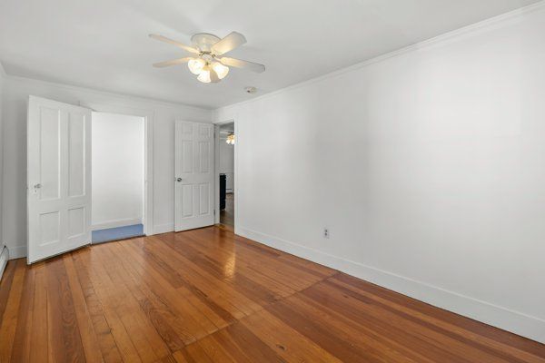 Building Photo - 30 Catherine St