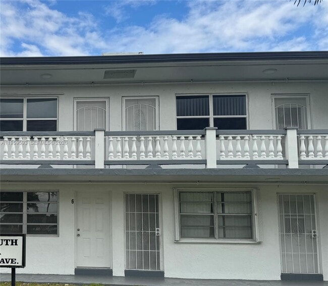 Building Photo - 20337 NE 2nd Ave