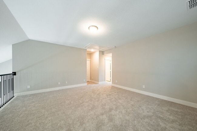 Building Photo - 10916 Brambling Wood Dr
