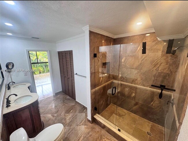 Building Photo - 3994 Estepona Ave