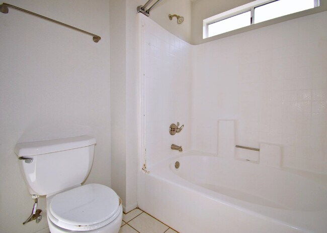 Building Photo - Charming 3-Bed, 2-Bath Home. - 1306 Sq Ft of Comfort in Cathedral City!"