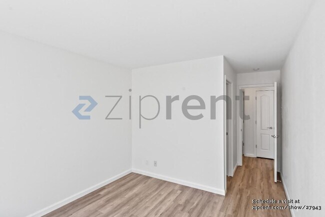 Building Photo - 866 Catkin Ct