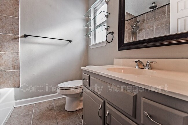 Building Photo - 11530 Vista Haven Dr