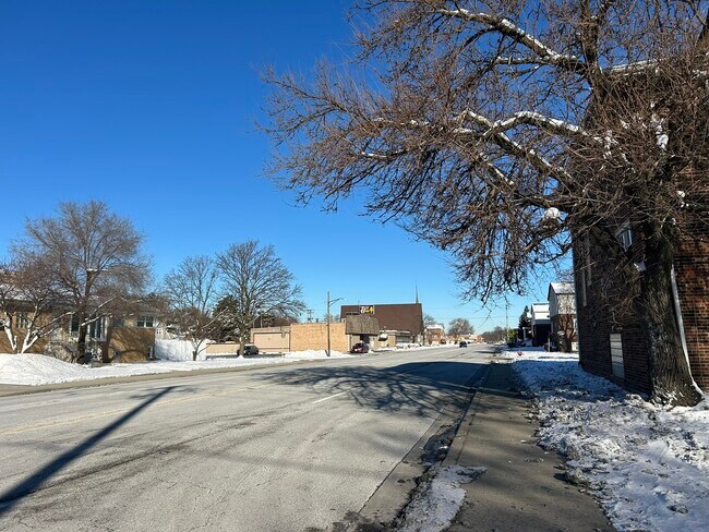 Building Photo - 4545 Prescott Ave