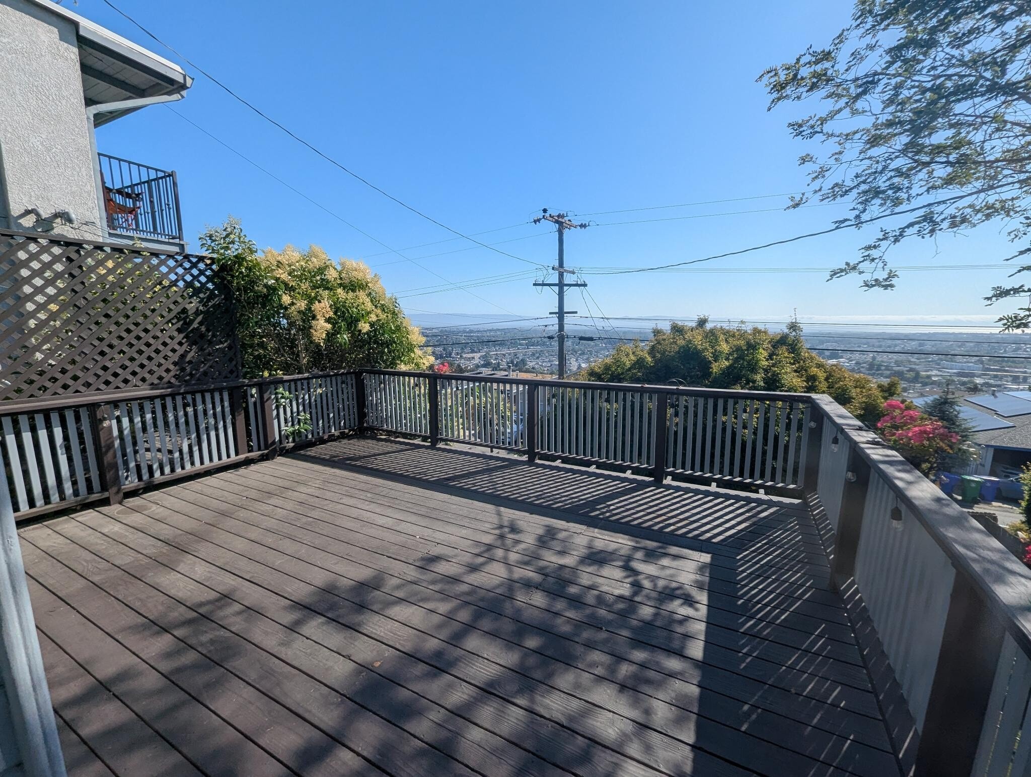 front deck - 16650 Rolando Ave
