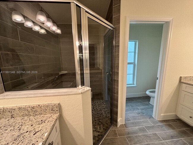 Building Photo - 2711 20th St SW