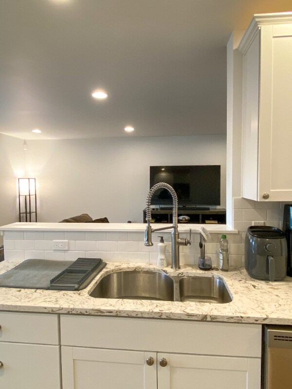 Building Photo - 1589 NW 5th Ave