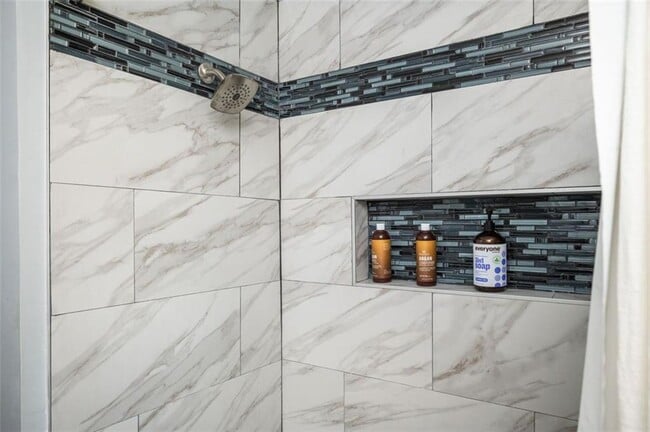 Building Photo - 1778 Flintwood Dr SE