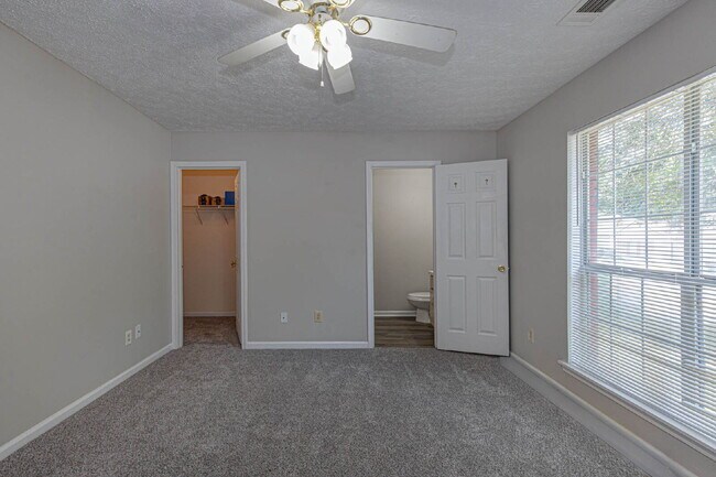 Building Photo - 5713 Marlette Ct