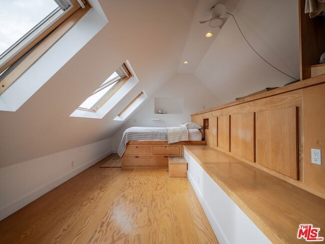 Building Photo - 1321 Hayworth Ave