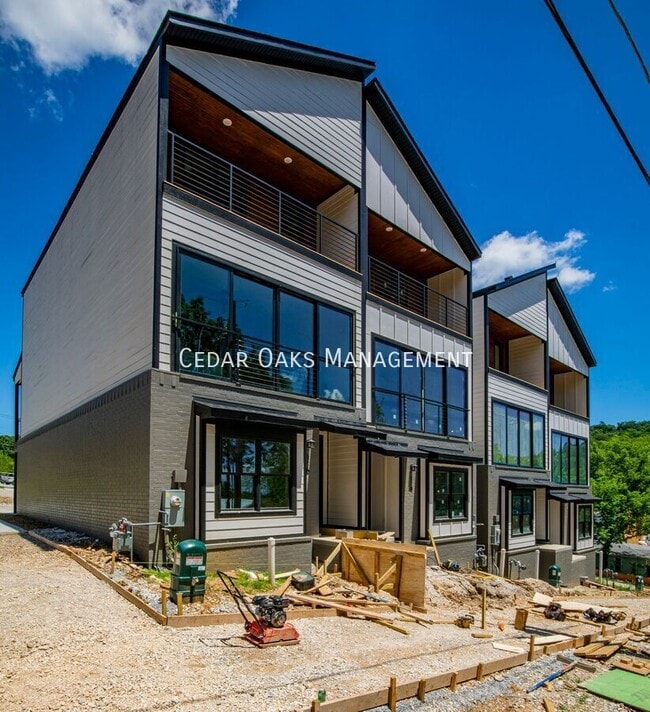 Building Photo - 116 E Mountain St