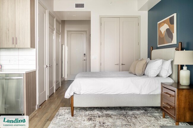 Building Photo - 151 S State St